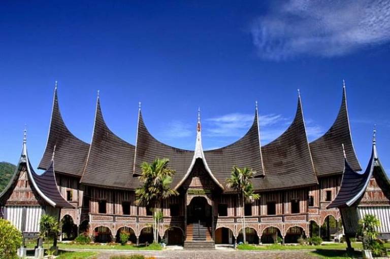 Overland Tour Round Trip Sumatra